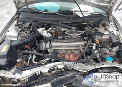 1997 Honda Accord Se z USA, uszkodzony, nr VIN 1HGCD5607VA051584